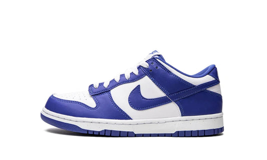 Nike® Dunk Low Kentucky