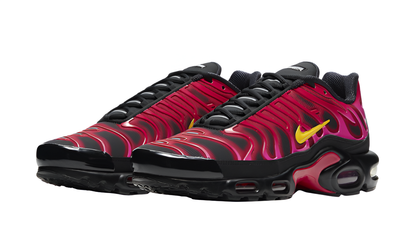 Nike® x Supreme® Air Max Plus Tn Fire Pink